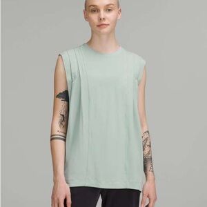 Lululemon sleeveless athletic top